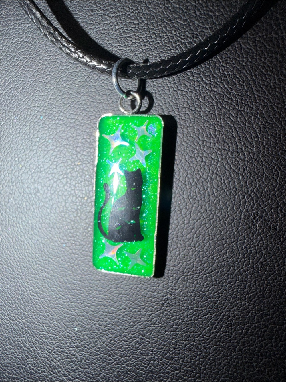 Artisan Green Glitter Cat Pendant Necklace-Free Shipping!